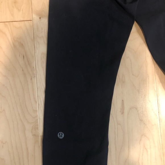Lululemon Wunder Under full-on Luxtreme black 6 - Picture 3 of 4